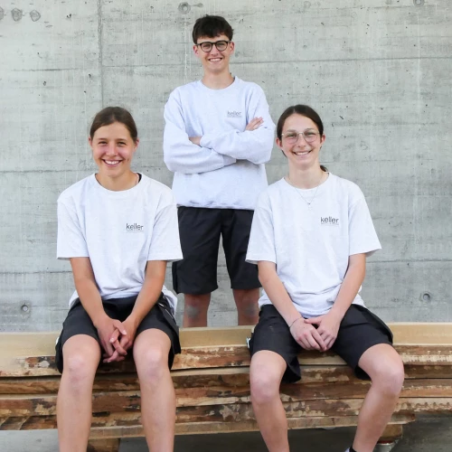 Willkommen im Team! 🎉

Seit dem 8. Juli bereichern Ladina Rupp, Marc Schmid und Lena Nanni unsere Schreinerei als neue Auszubildende. Wir freuen uns auf eine spannende Reise mit euch! Auf eine...