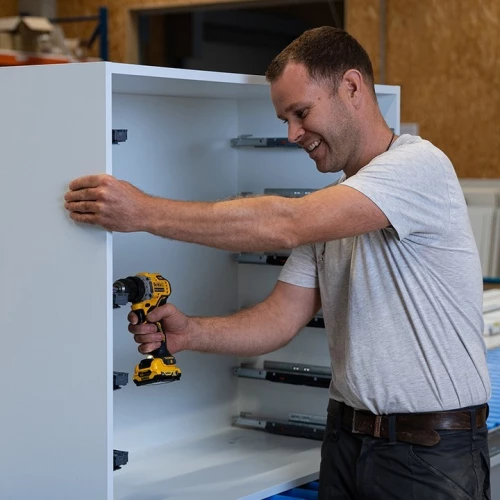 Perfekter Service – bis ins letzte Detail 🛠️

Unsere Arbeit endet nicht mit der Montage. Wir stehen dir auch danach mit unseren Serviceleistungen zur Seite: 
Ob Nachjustierung, Wartung oder...