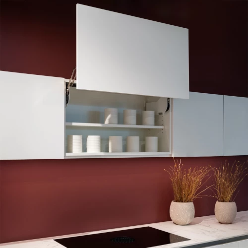 Mit unseren Klappenbeschlägen öffnen sich Hängemöbel und Oberbauten fast wie von selbst.
Die Fronten gleiten geräuschlos nach oben und sorgen für eine klare, aufgeräumte Optik.
🔒 Extra-Komfort:...