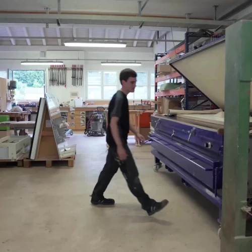 Von Anfang bis zum Schluss: Hier sind unsere Hi-Macs Profis am Werk.

Fliessende Formen, Rundungen, kreative Muster, Ausschnitte – mit  @himacseurope setzen wir nahezu jede Idee um und schaffen...